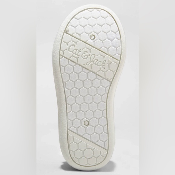 NWT Cat & Jack Toddler Parker Sneakers, Gray with hearts, size 7T - Picture 4 of 7